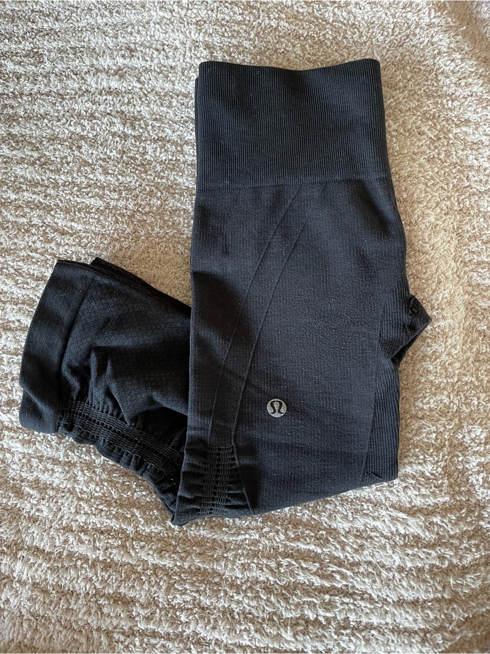 Lululemon In The Flow Crop II Black Ruched Leggings Size 4